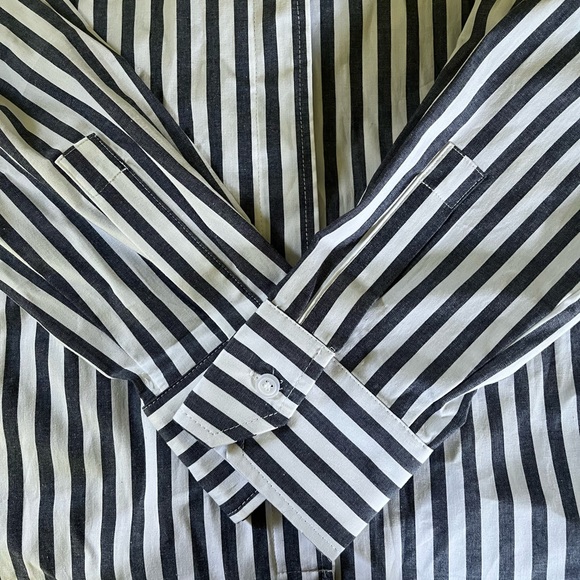 Striped Limited Buttondown - Picture 5 of 6